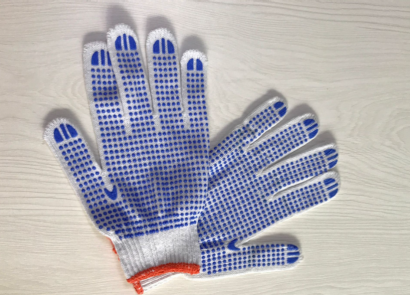 飞鹤劳保——乳胶手套与点胶手套的区别有哪些？